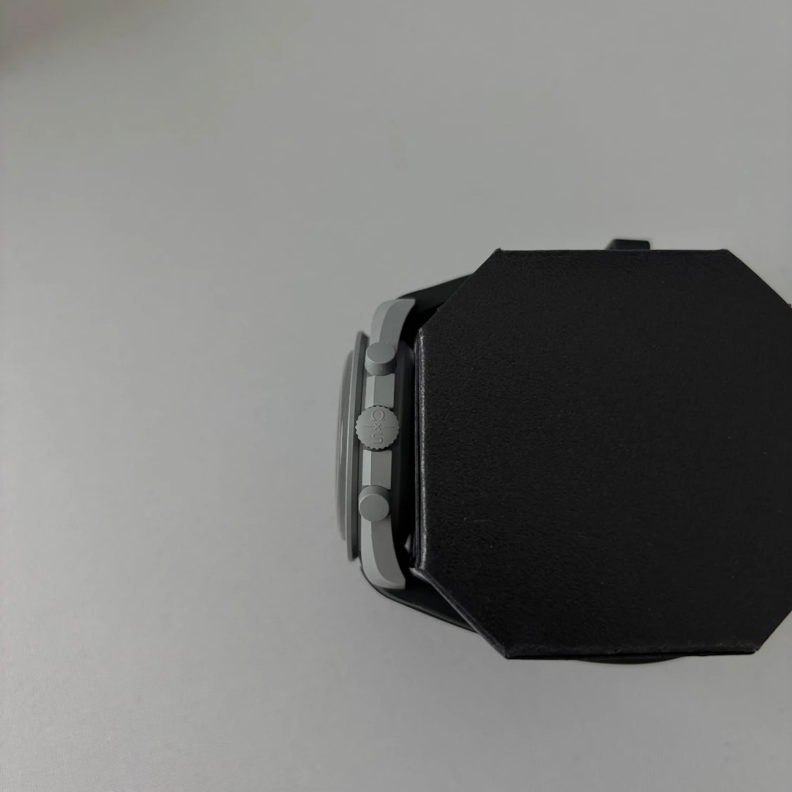 Omega X Swatch Mission to moon ink box och certifikat  - 1