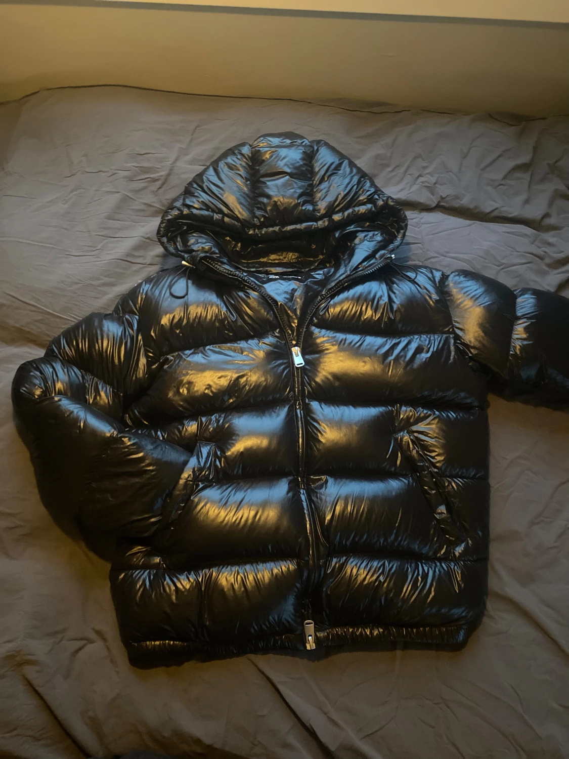 Svart pufferjacka från ZARA - 1