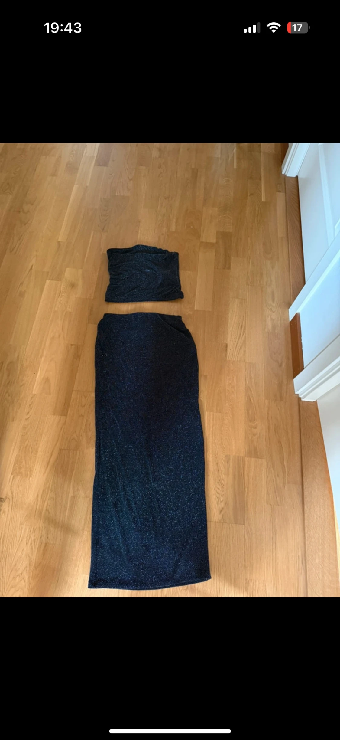 Glittrig marinblå tvådelad långklänning