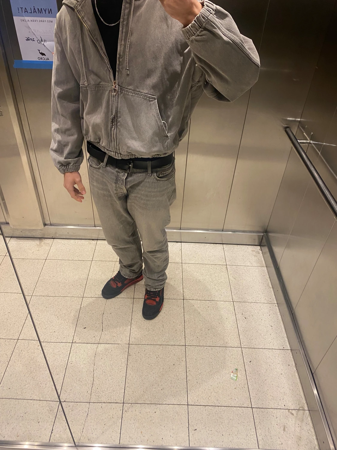 Grå jeans med straight fit - 1