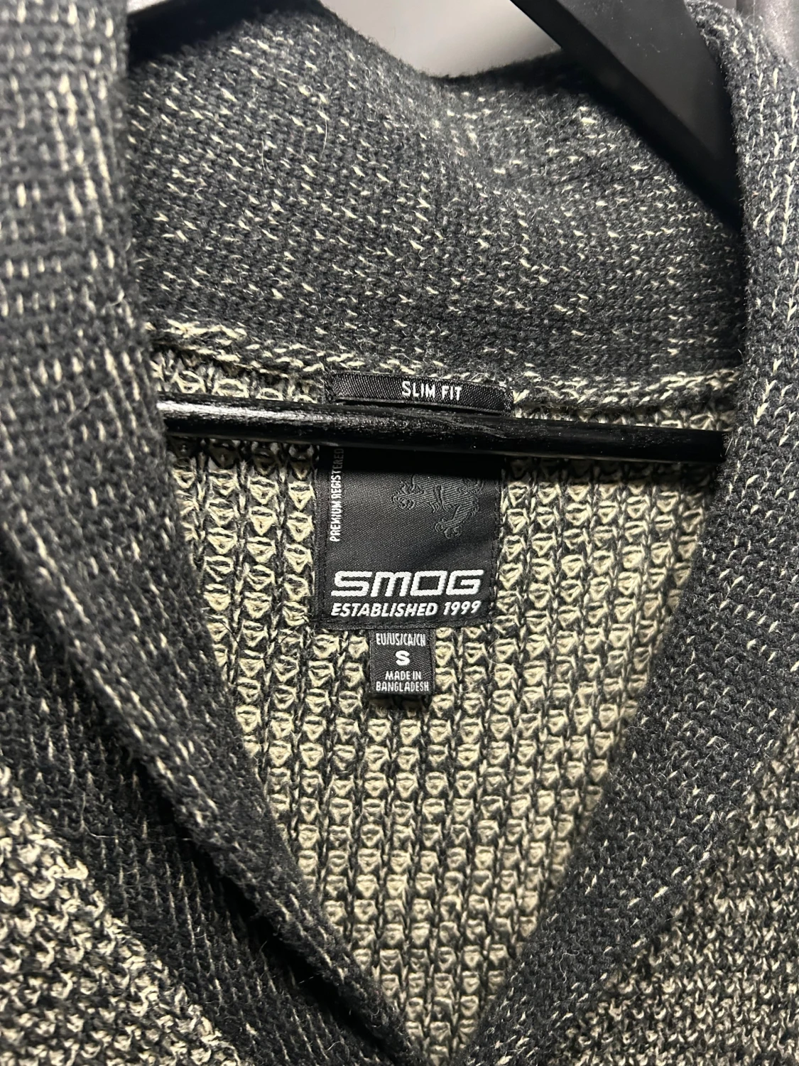 Svart och beige kofta från Smog - 2