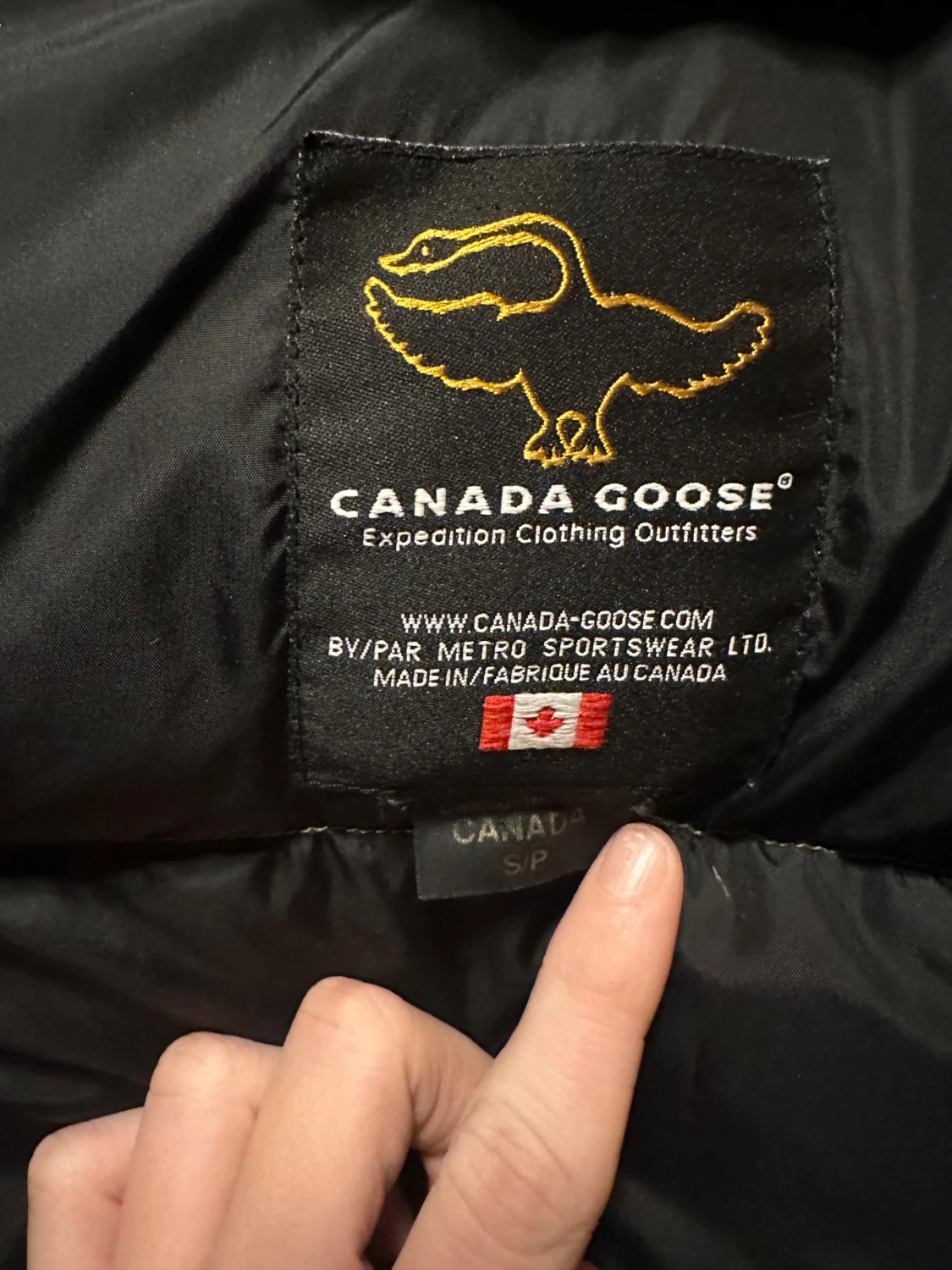 Olivgrön dunväst från Canada Goose - 4