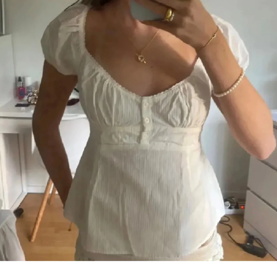 Vit randig blus från Nelly