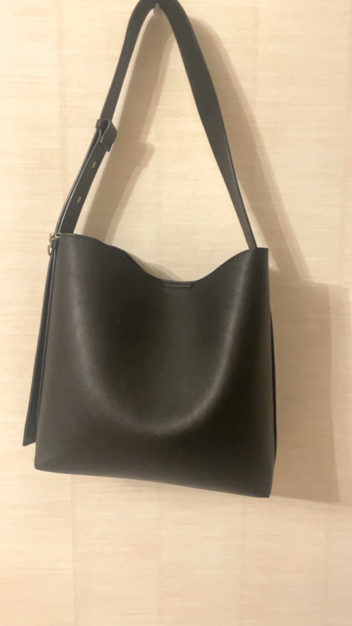 Svart axelväska i skinn