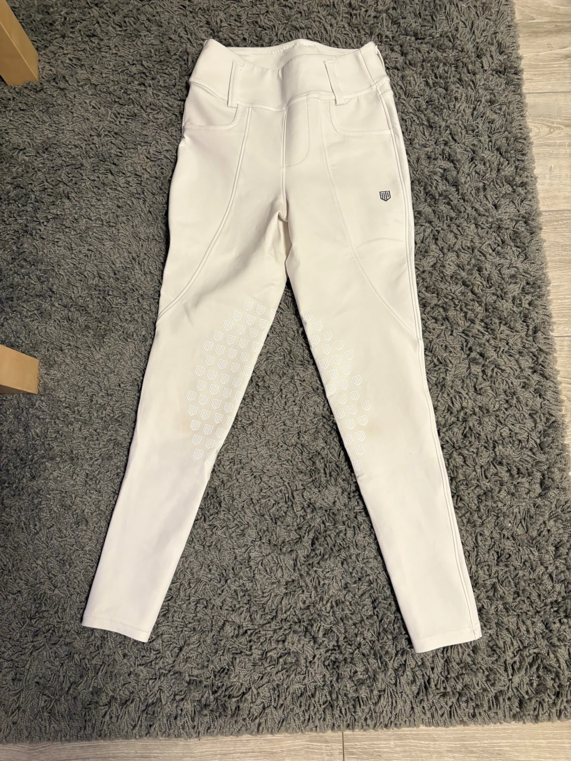 Vita ridbyxor med hög midja från Maya delorez 