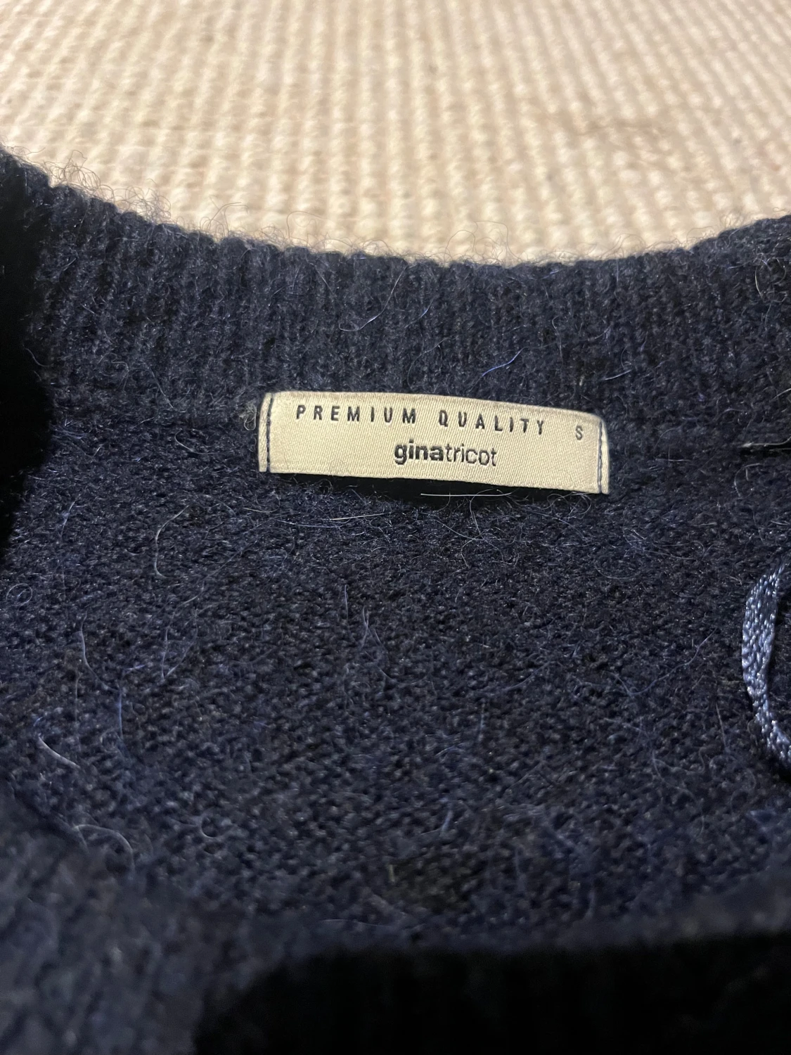 Mörkblå stickad T-shirt Gina Tricot - 2