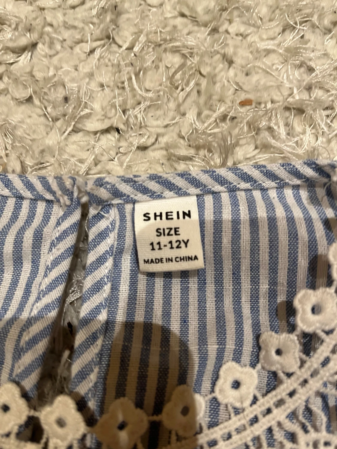 Randig blus med spets från SHEIN - 1