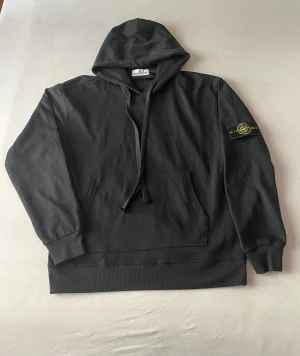 Black Istone island - Measurement, Shoulder width (cm) 52, Clothing length (cm) 69