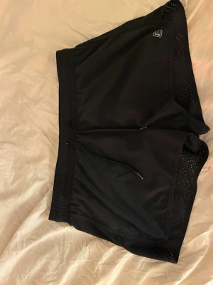 Shorts träning  - Tränings shorts storlek S
