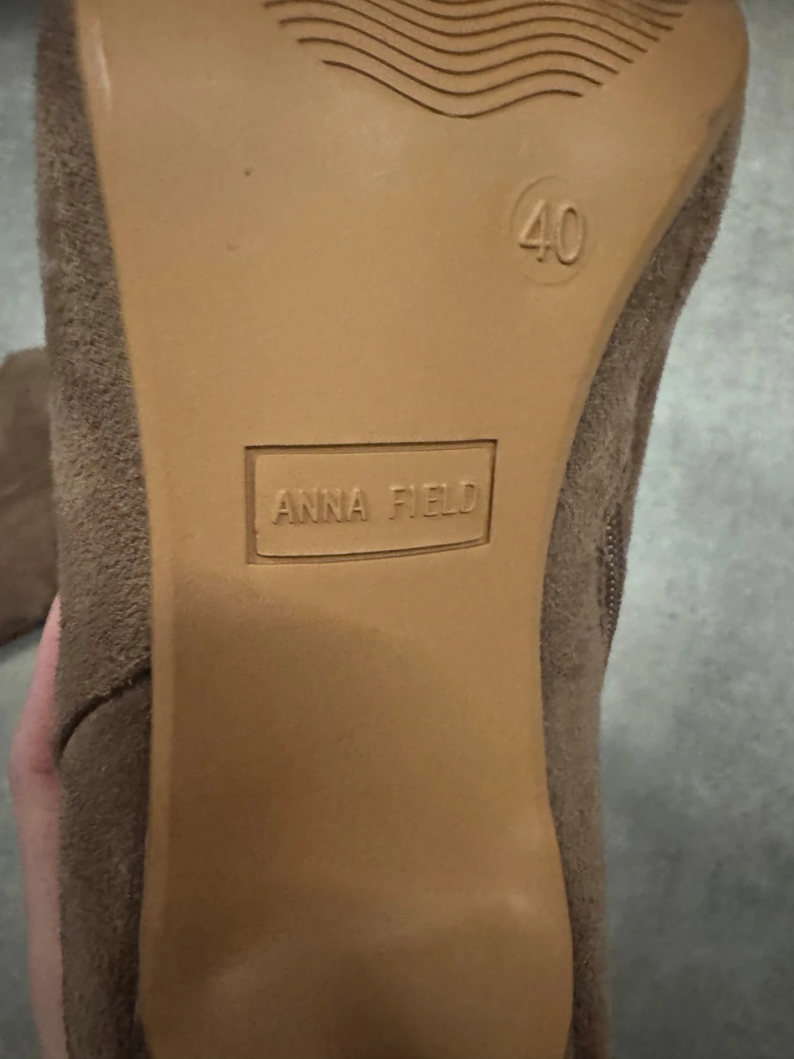 Bruna stövlar med klack från Anna Field - 2