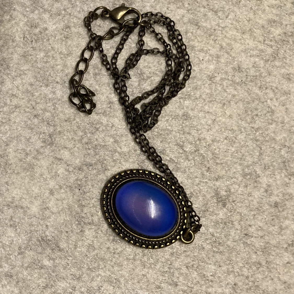 Halsband med sten - 90