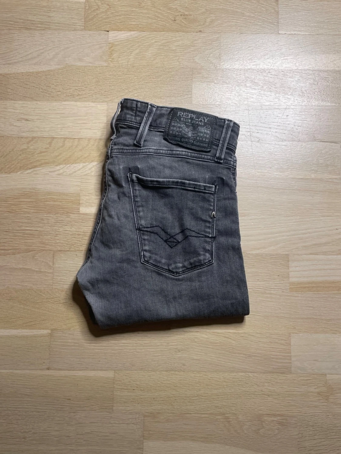 Replay Anbass grå jeans, storlek 30