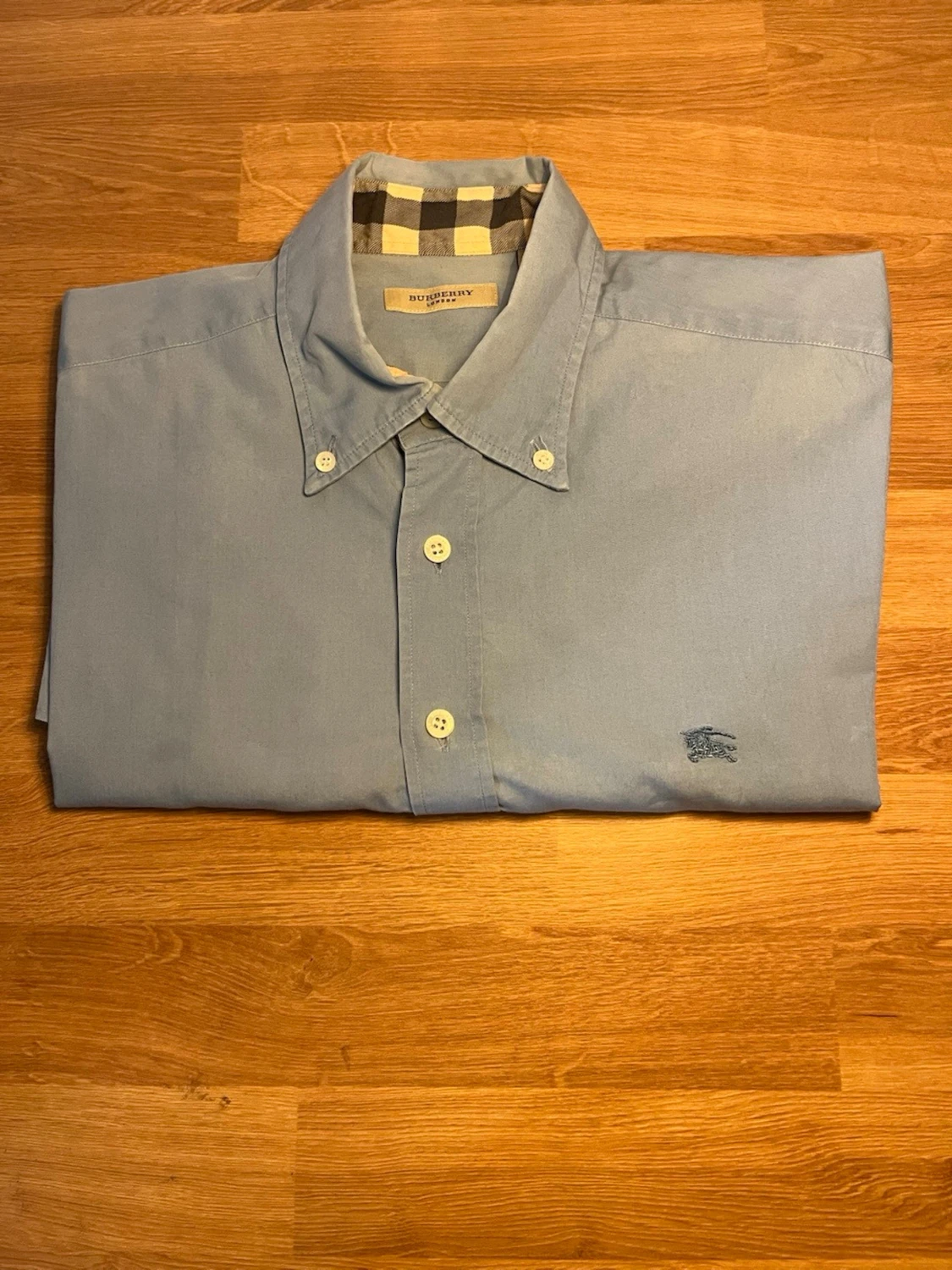 Blå skjorta från Burberry London