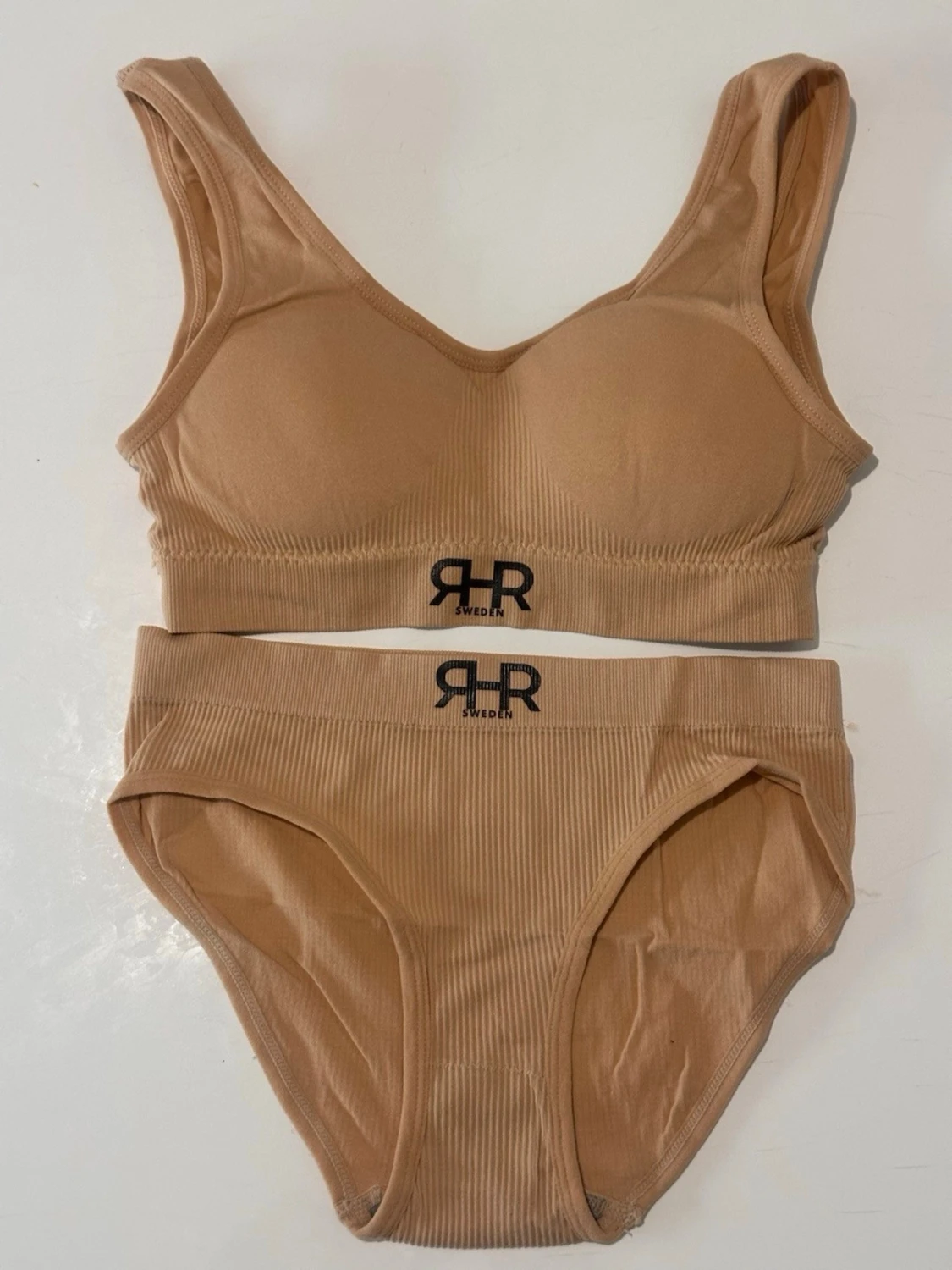 Beige BH Set från RHR Sweden