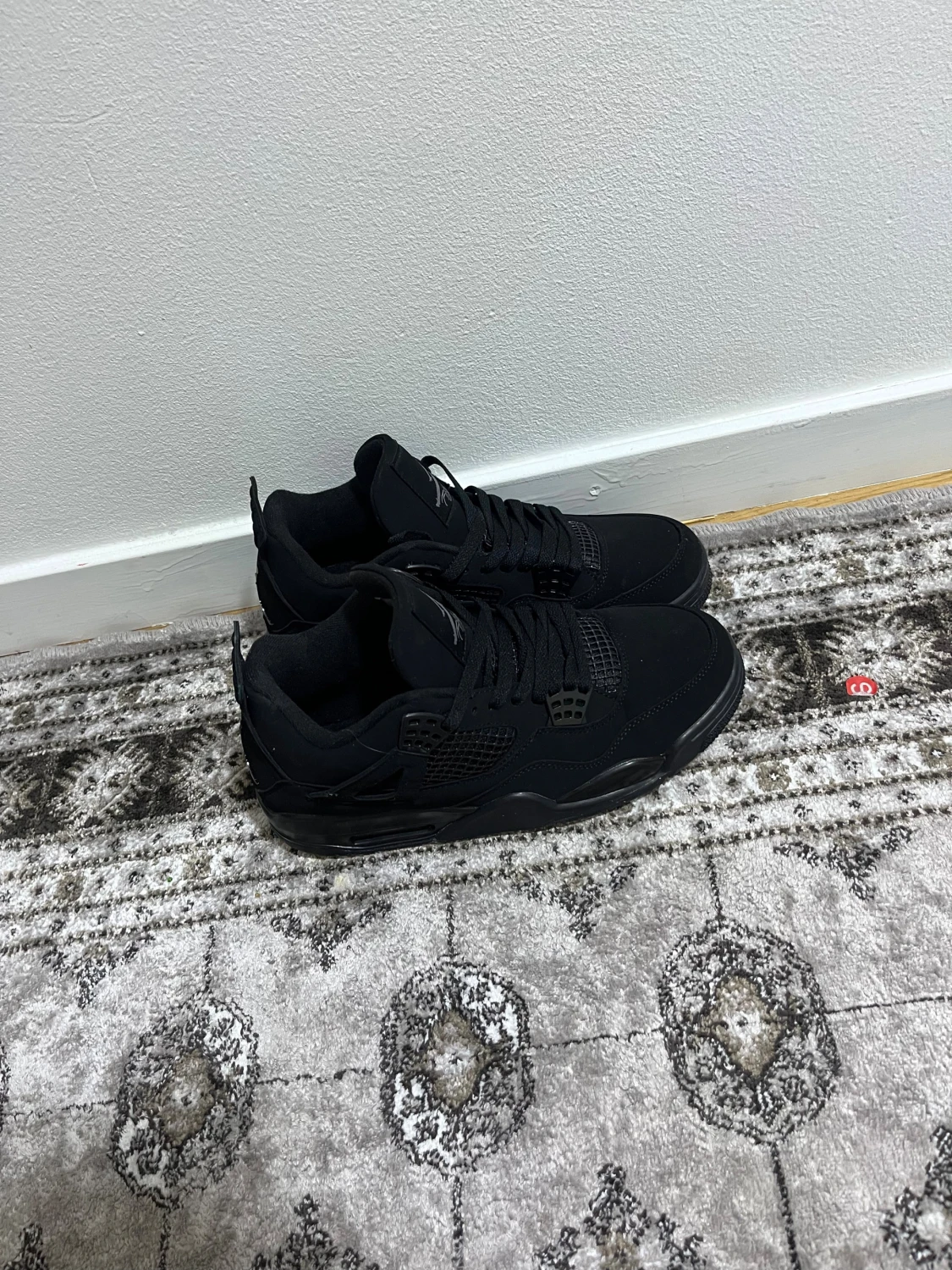 Jordan 4 black cat - 1