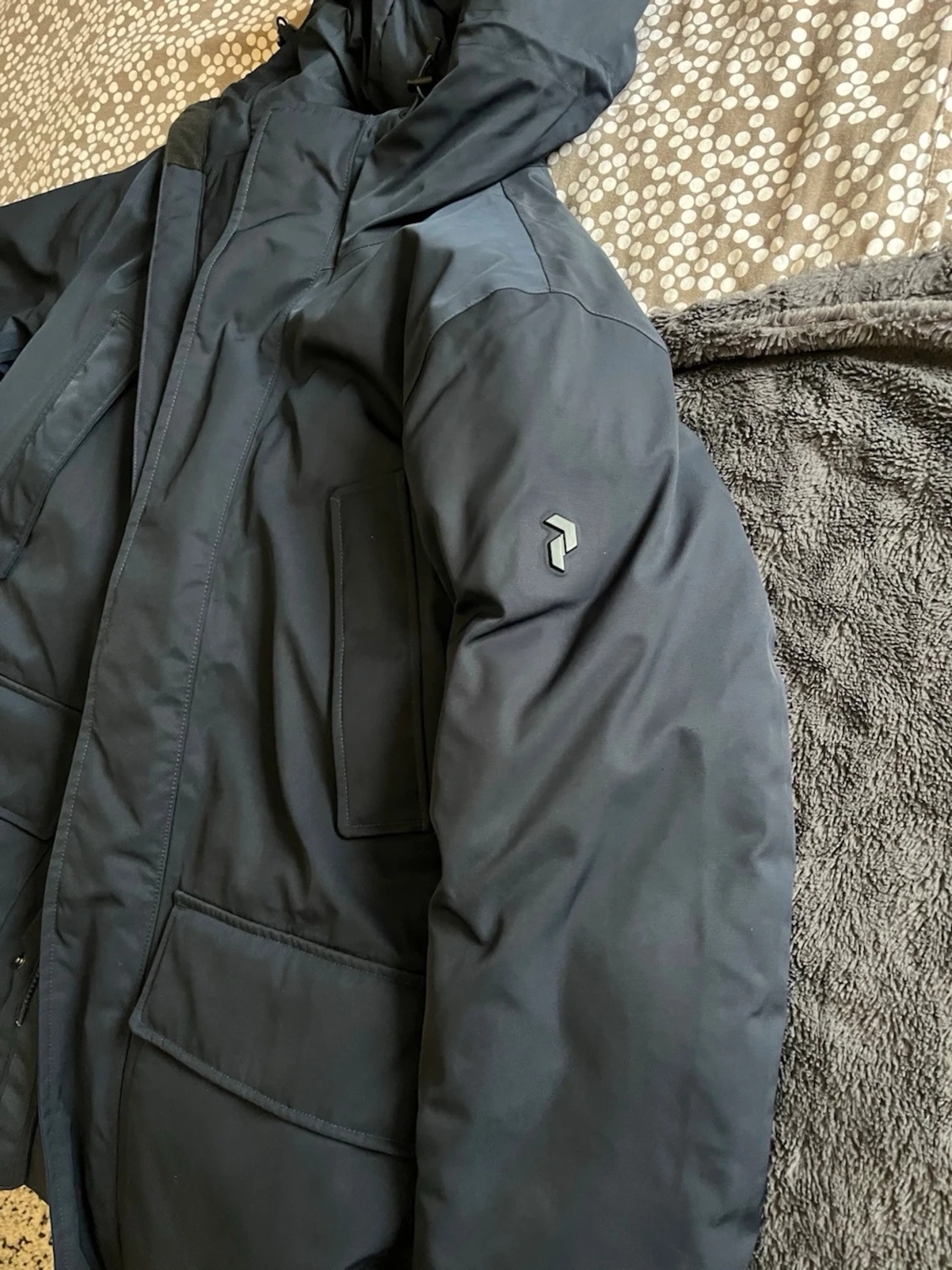 Mörkblå dunjacka Peak Performance - 1