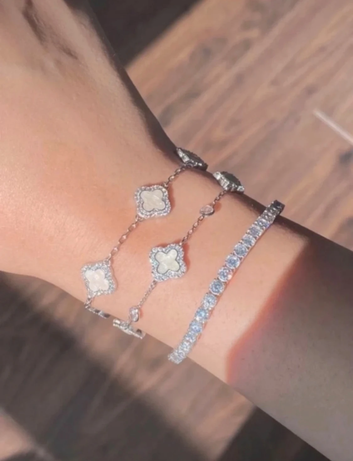 Silver glittrig klöver armband  - 4