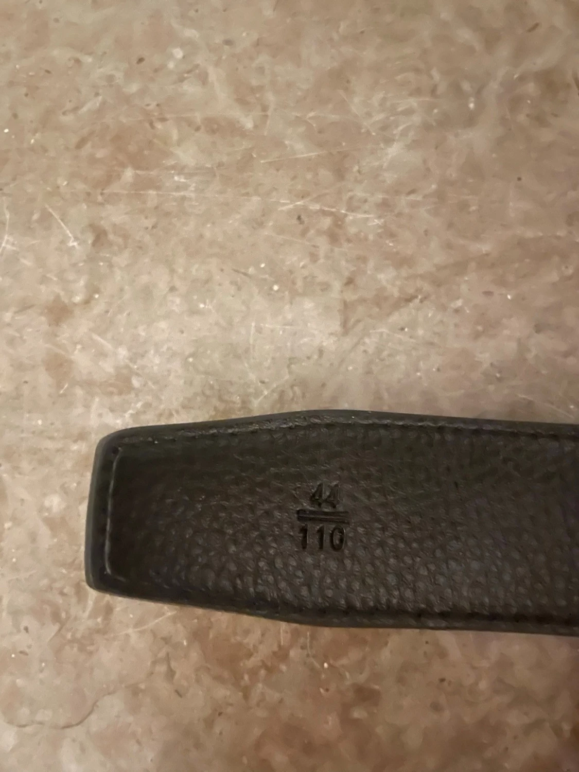 Vit skinnbälte med H-spänne - 2