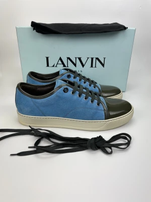 Lanvin skor(nya) - December REA! Hej, säljer nu dessa svin snygga lanvin skor. Skorna är i nytt skick! Begränsat antal boxar och dustbag. Hör av dig vid frågor. 