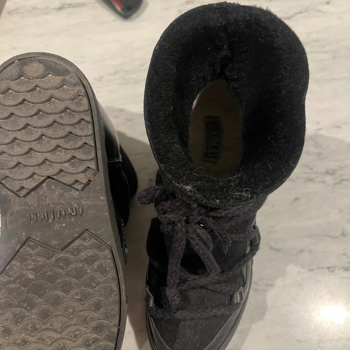 Svarta Inuikii boots med snörning - 3