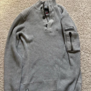 Stickad tröja - Mycket bra skick