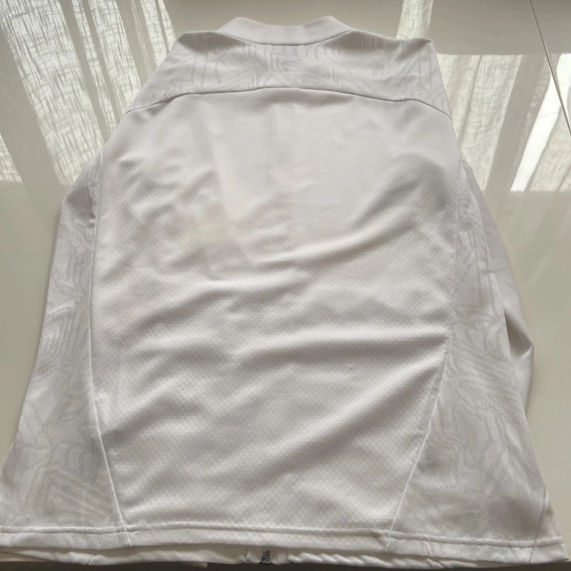 Vit jacka från Puma med Malmö FF-logga - 90