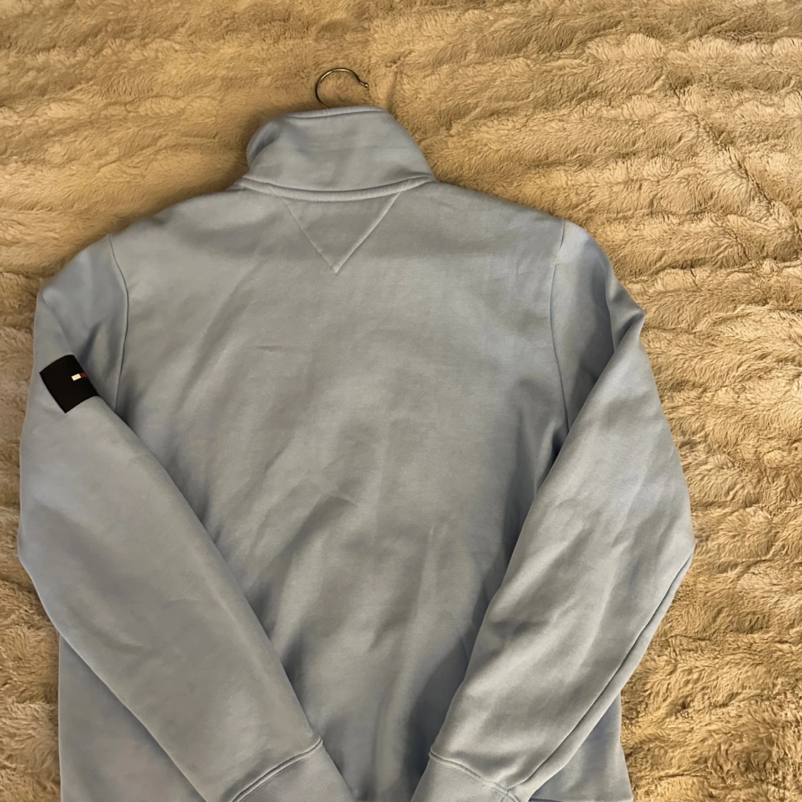 Ljusblå half zip från Tommy Hilfiger - 1