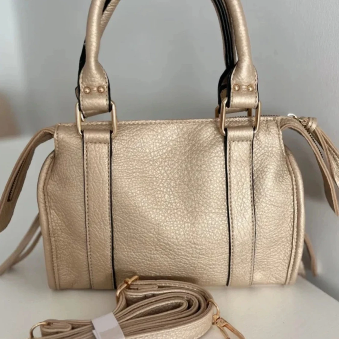 Guld/beige väska - 3