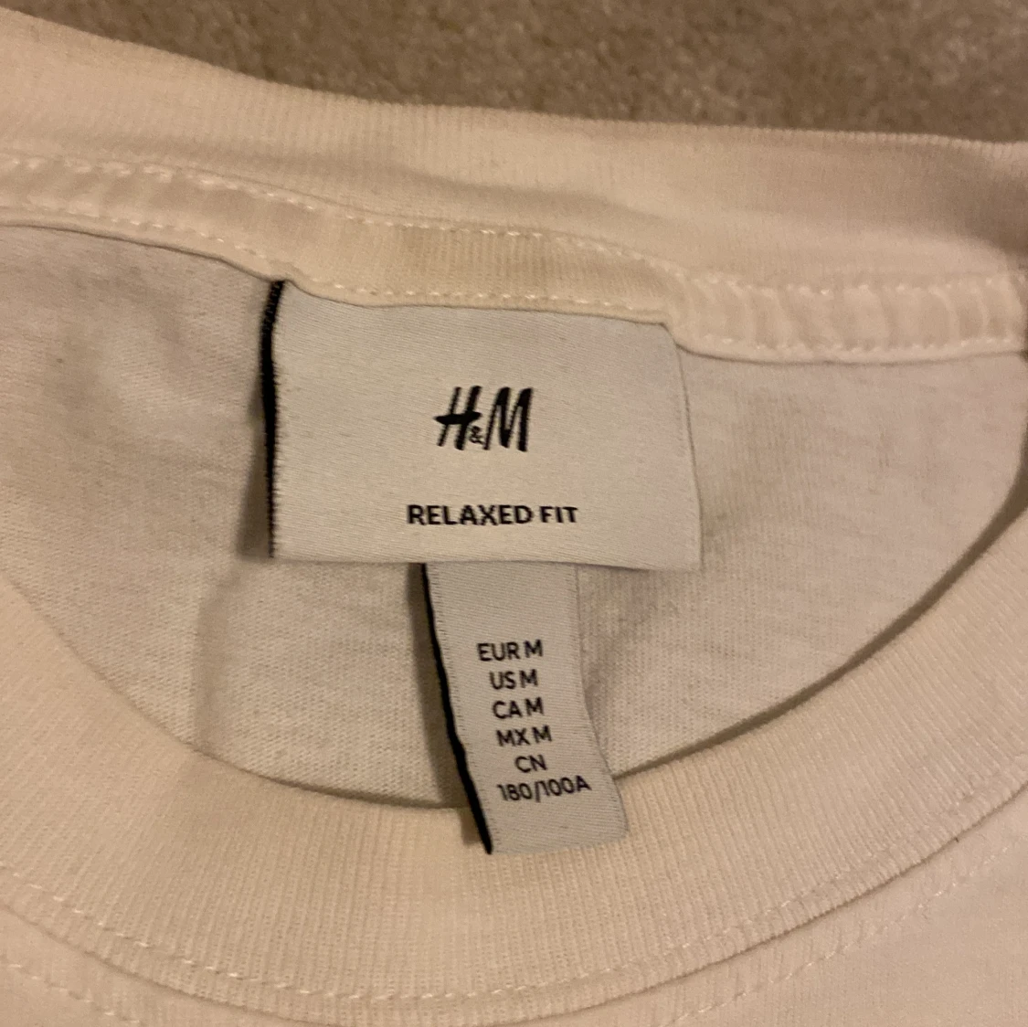 Vit t-shirt från H&M - 1