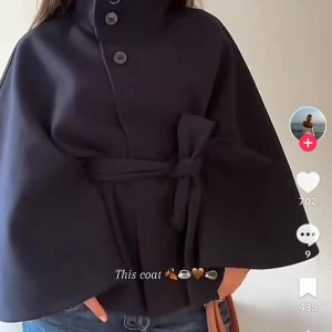 Belt cape jacket  - Helt ny aldrig använd 