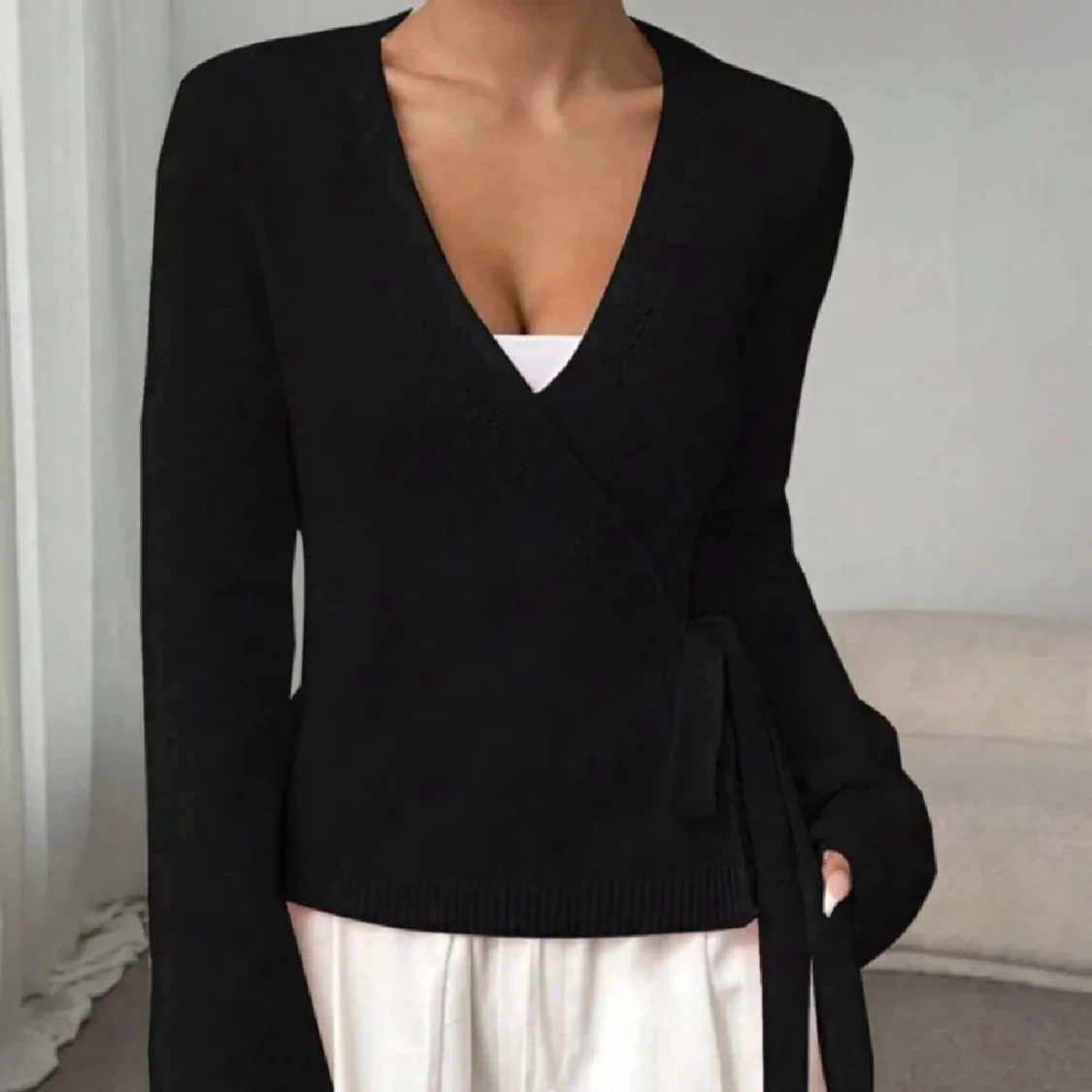 Svart stickat knytkofta - 2