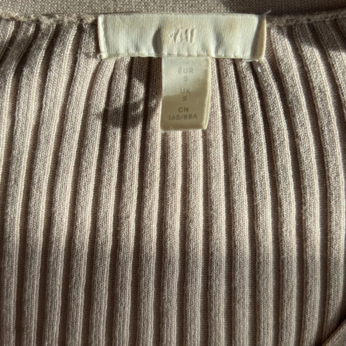 Ribbad grå kofta från H&M - 1