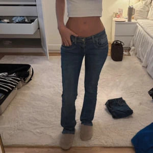 LTB jeans - Snygga LTB jeans med bootcut och låg midja. Strorlek w24 L30. Skriv gärna ifall du är intresserad eller har funderingar 💗