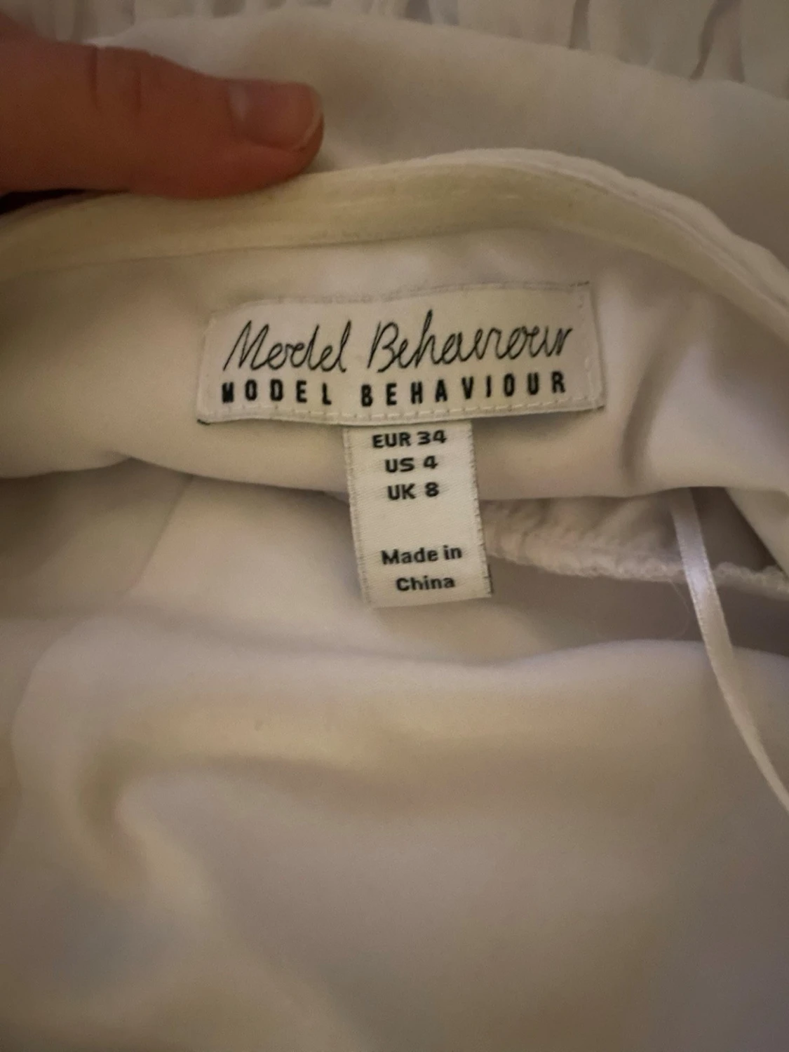 Vit axelbandslös kortklänning Model Behaviour - 1