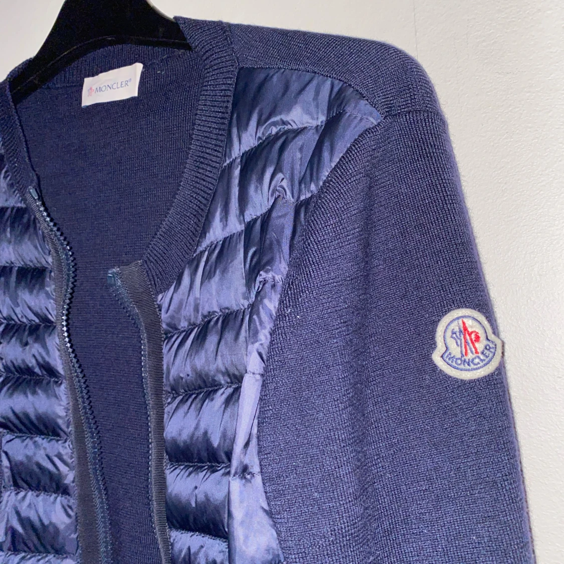 Mörkblå cardigan jacka från Moncler XS/S ( kan byta mot svart i xs ) - 1