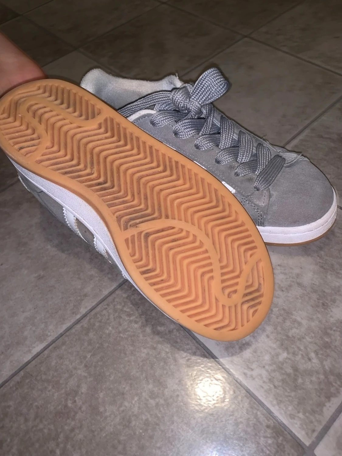 Grås Adidas Campus sneakers mocka - 3