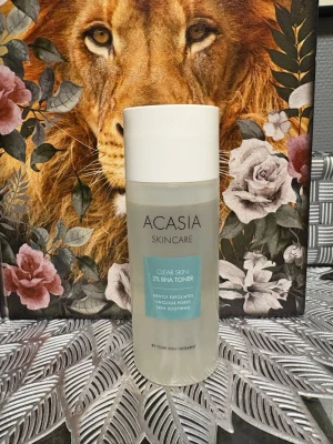 Acasia Clear Skin 2% BHA Toner - Köpt för 299kr på Lyko, varit öppnad i 2 månader 