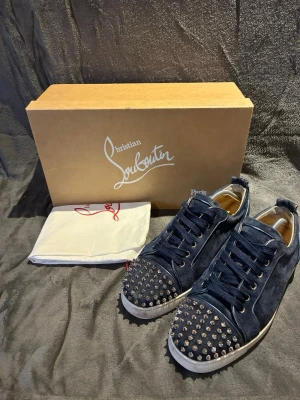 Christian louboutin Bavarios  - Feta bavarios i size 41,5. Sjukt rare! Skriv vid frågor och annat’ 