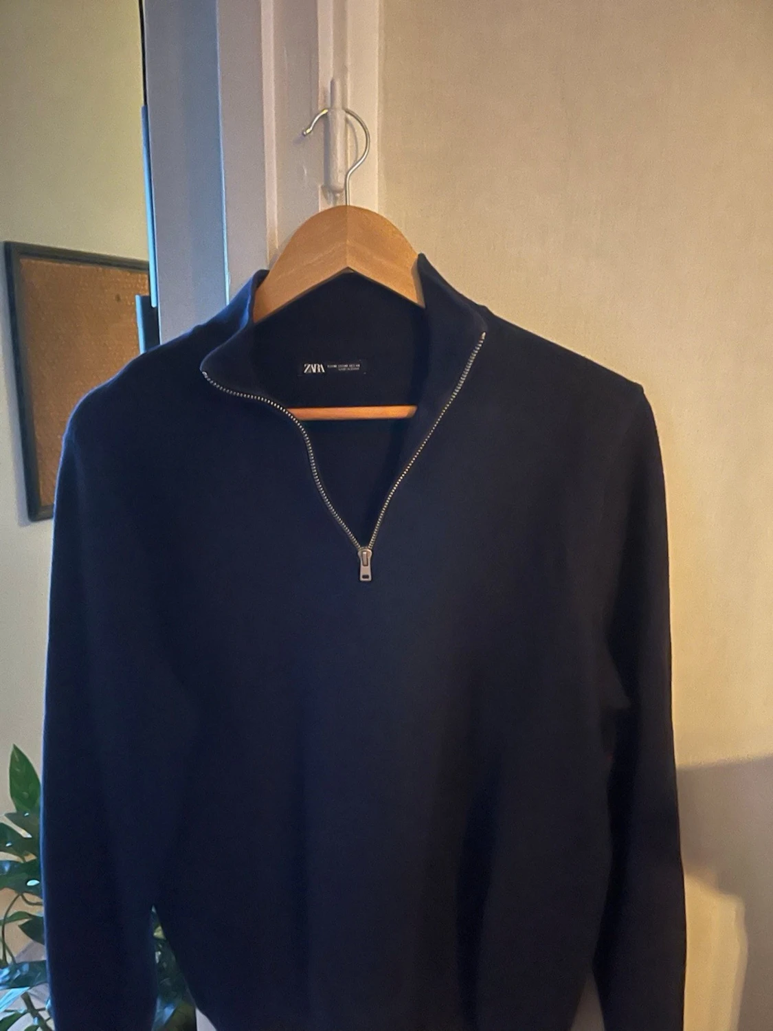 Svart half zip tröja från Zara