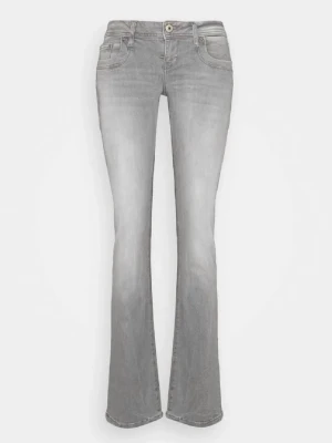 LTB jeans - Säljer då de tyvärr är för stora!! Lite söndertrampade nertill, annars inga defekter (skriv t mig privat)🩵