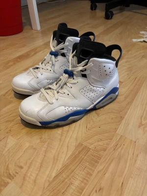 Nike Air Jordan 6 sport Blue - Air jordan 6 sport Blue. Använda men o gott skick!