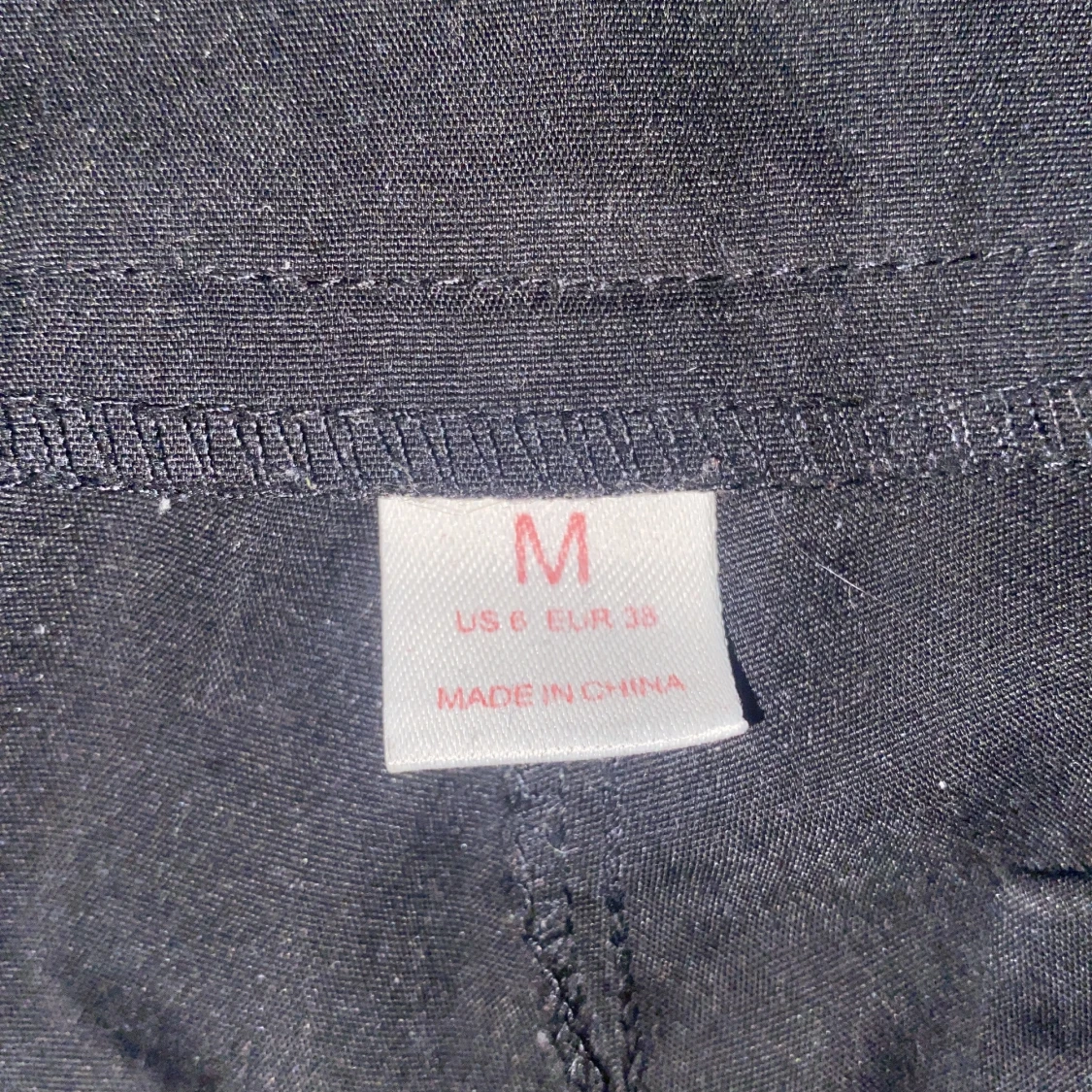 Svarta cargopants med dödskalletryck - 3