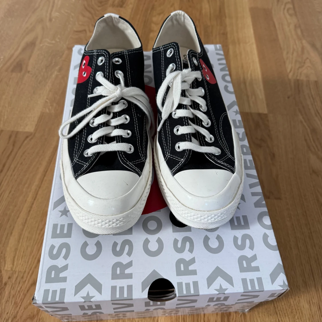 Converse CDG Play Chuck 70 svart/röd
