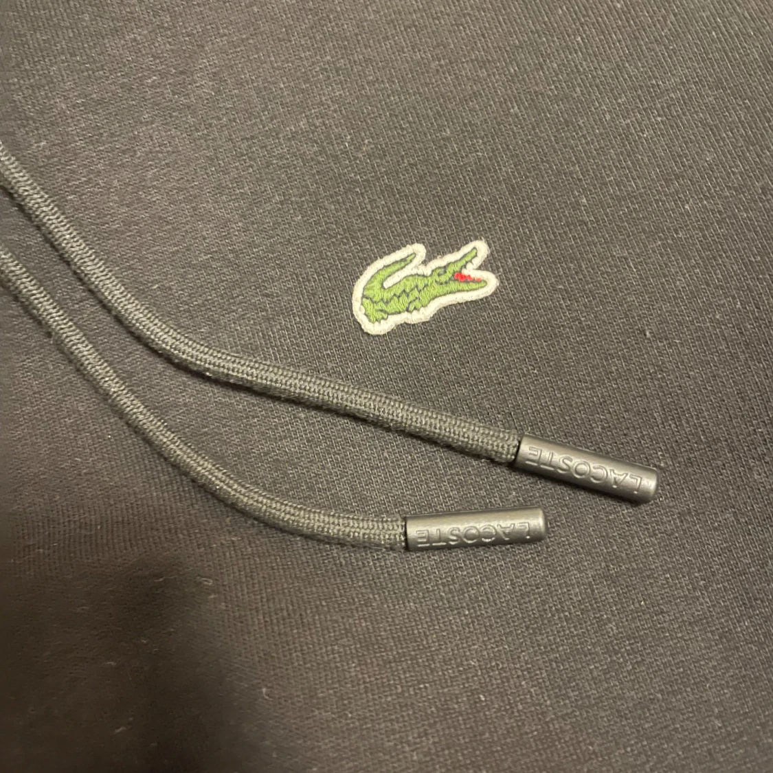 Svart Lacoste Hoodie - 2