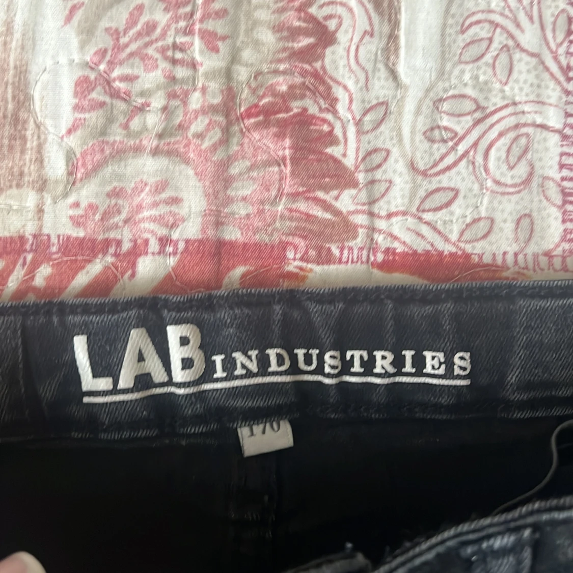 Svarta bootcut jeans från KappAhl  - 2