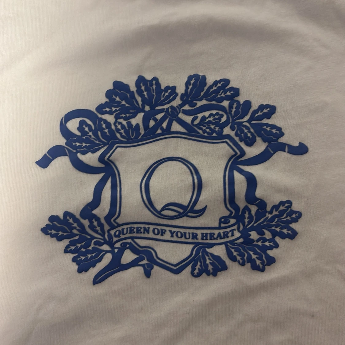 Vit t-shirt med blå tryck från H&M Divided - 2