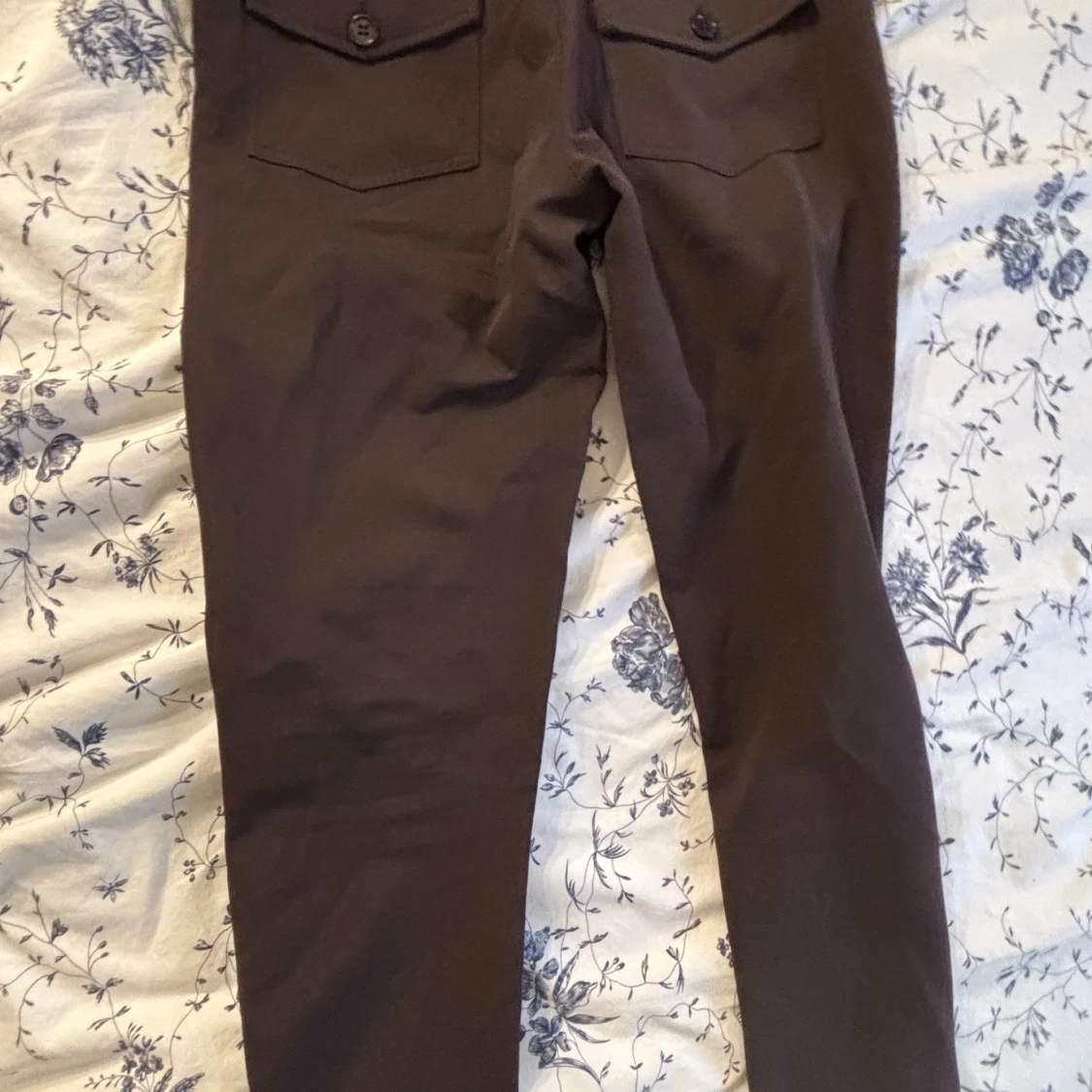 Bruna bootcut byxor från Gina Tricot XS - 1