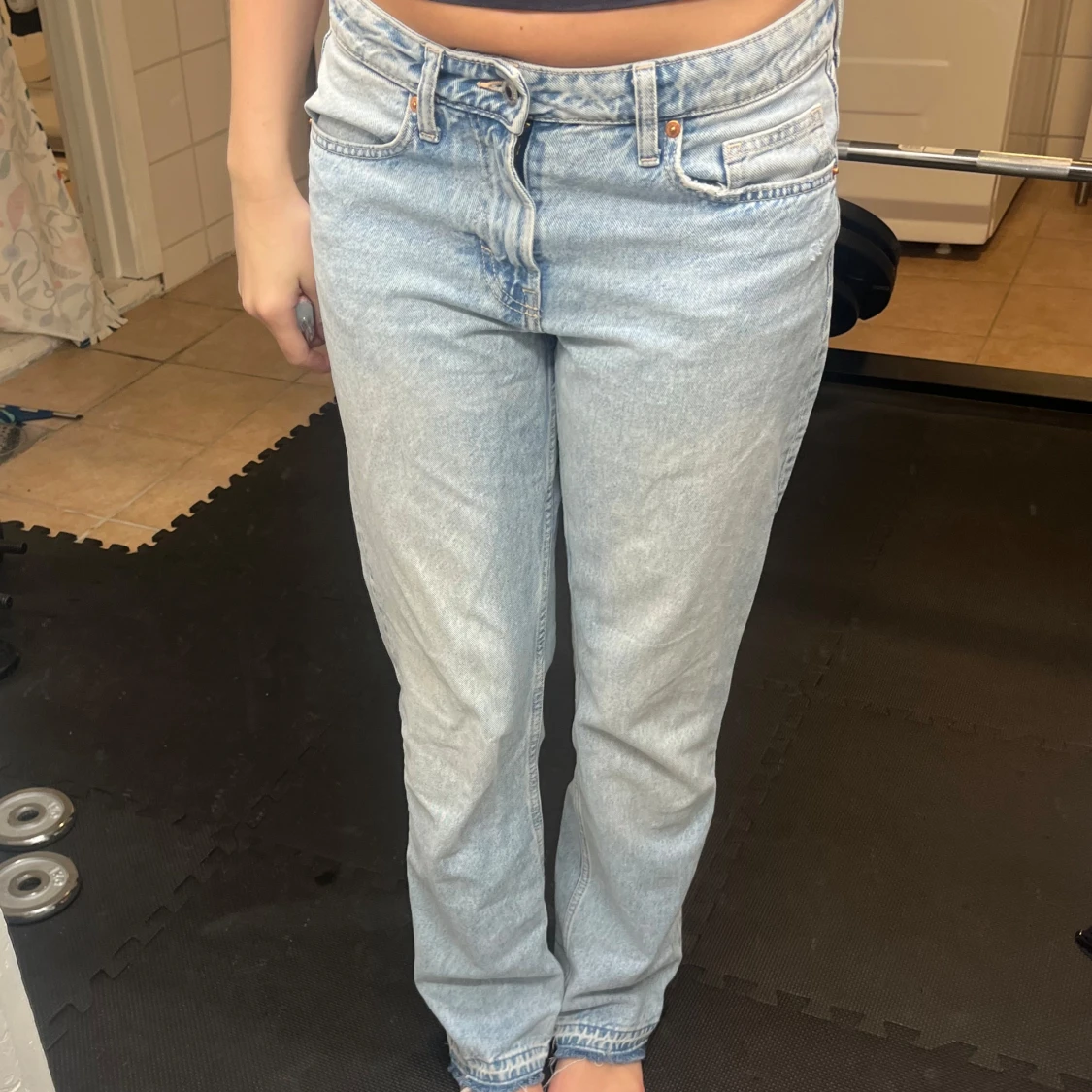 Ljusblå straight jeans från hm