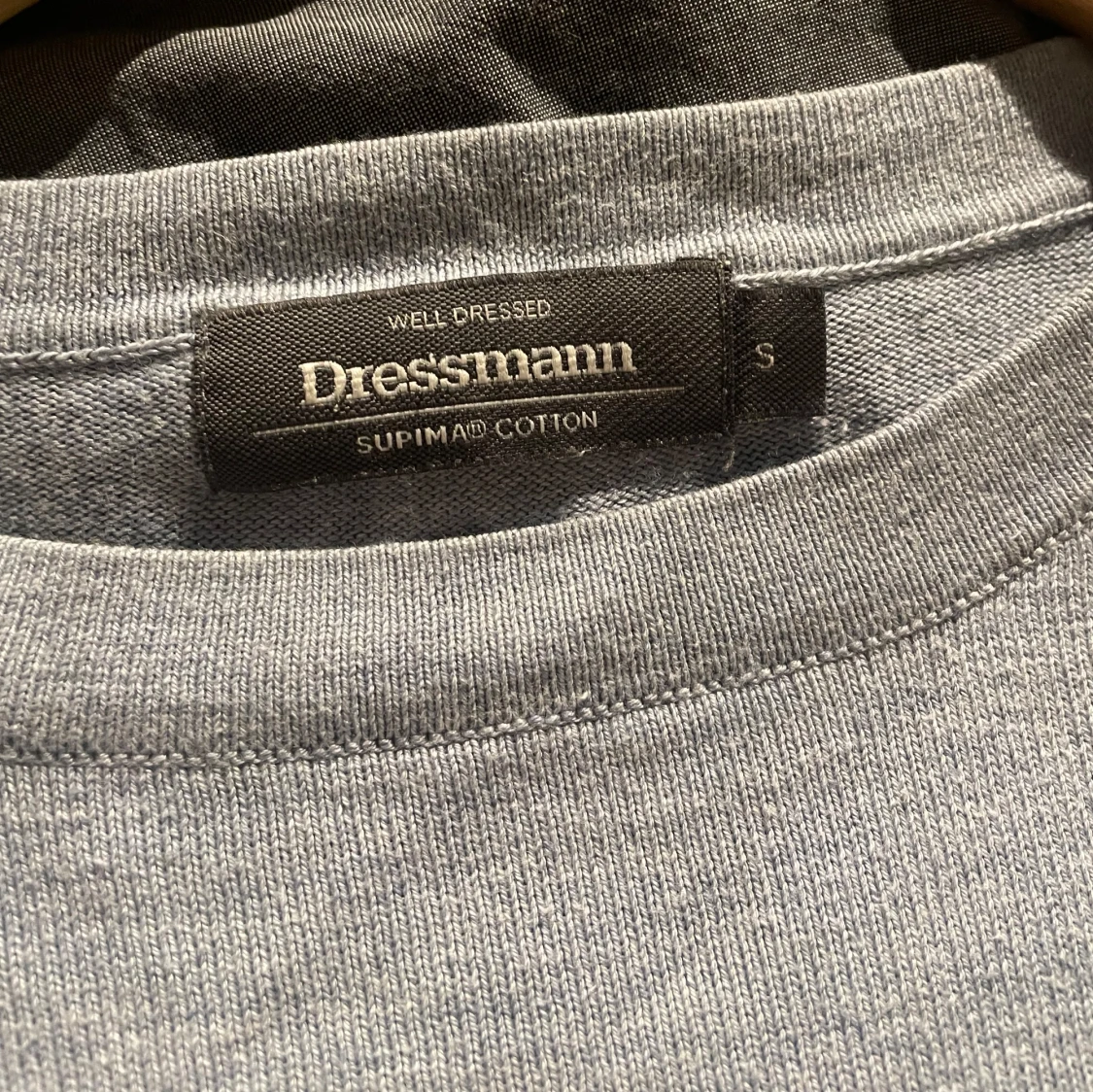 Ljusblå bomullströja från Dressmann - 2
