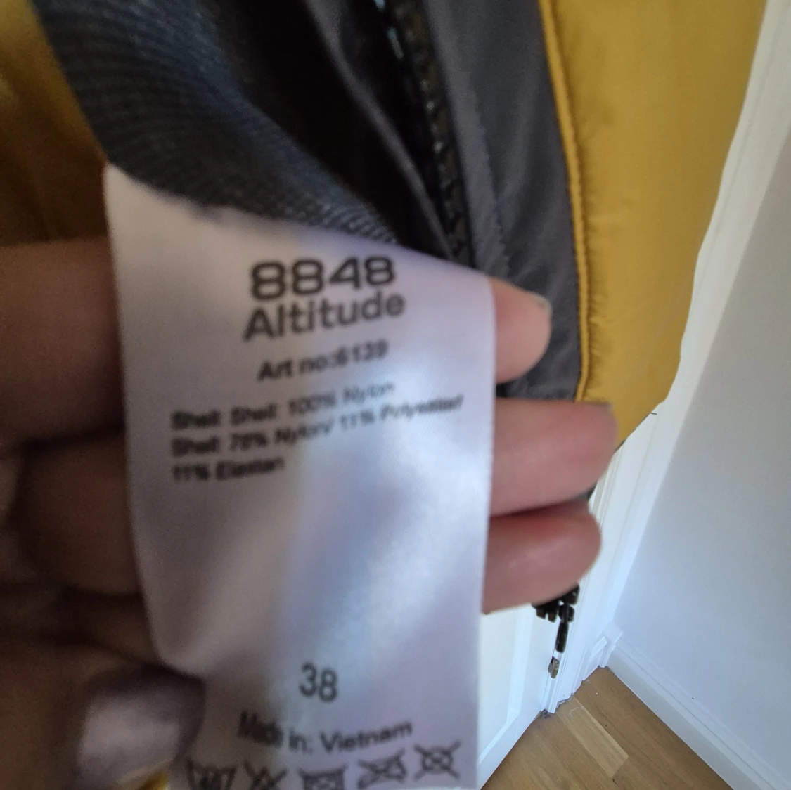 Mellanlager  från 8848 Altitude - 2